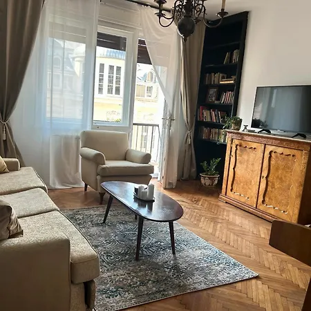 Cozy Aparts In The Heart