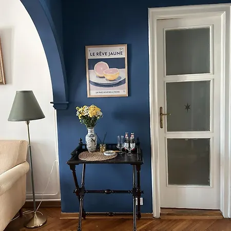 Cozy Aparts In The Heart